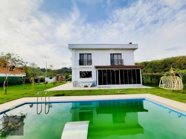 Mabel'den 1254 M2 İçerisinde Havuzlu,meyve Bahçeli,muhtşm Villa
