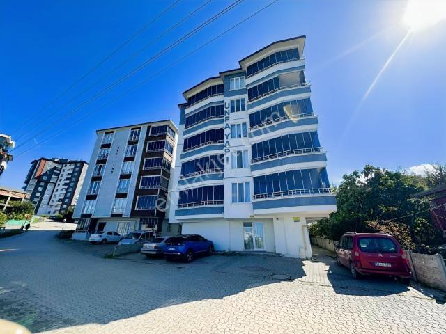 Mabelden Ünyenin Çarşı Merkezde Eşyalı Kiralık Dairesi