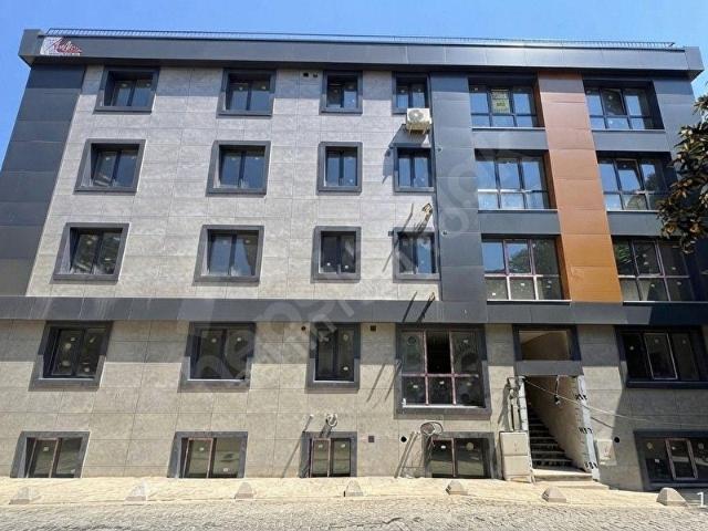 MABEL'DEN ÜSKÜDAR AZİZ MAHMUD HÜDAYİDE BOĞAZ MANZARALI 4+2