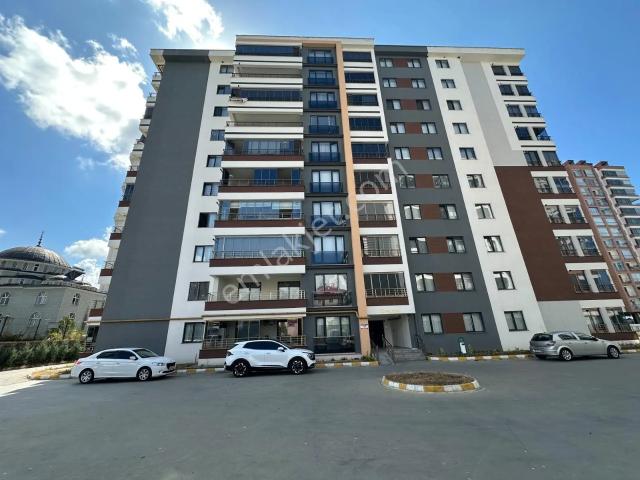 Mabel'den Vakfıkebir'in Gözde Sitesi Bahadıroğlunda Satılık 4+1