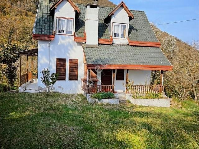 Mabel'den Yeşiltepe Mh. Merkezi Konumda 3+2 Satılık Villa