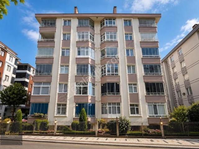 Mabel'den * Güvenevler Sitesinde Ön Cephe Cambalkon, Kombili