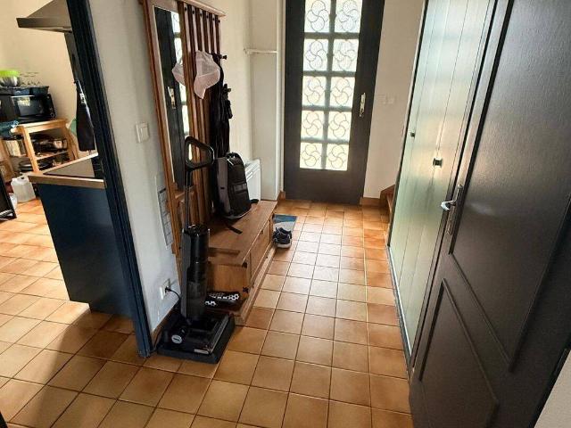 MABLY A LOUER Maison mitoyenne T4 de 80 m2