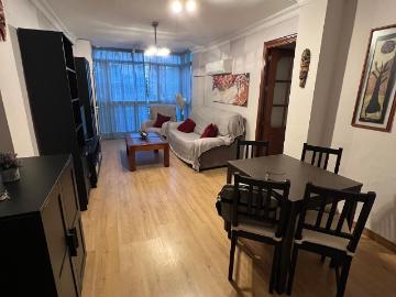 Macarena, junto Pío XII. Excelente vivienda de 3 habitaciones se alquila.ESTUDIANTES O TRABAJADORES