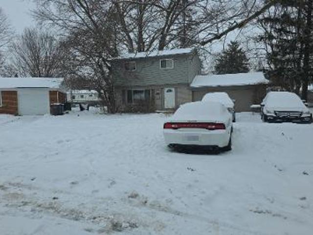 Macarthur Dr