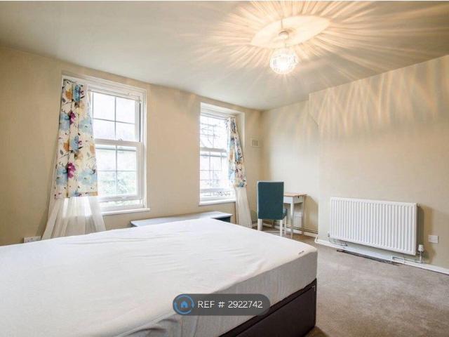 Macartney House, London SW9, 3 bed flat to rent, £3,250 pcm | PrimeLocation