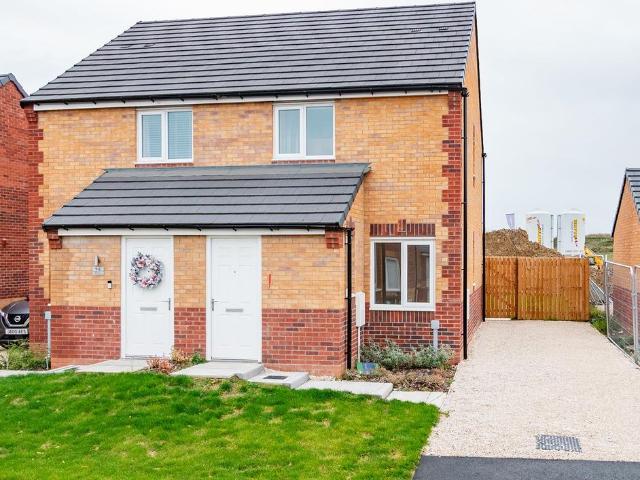 Macaulay Park, Grimsby DN31, 2 bed semi detached house to rent, £930 pcm | PrimeLocation