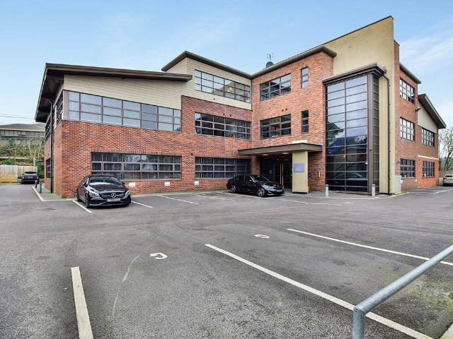 Macclesfield Road, Wilmslow, Cheshire SK9, 1 bed flat to rent, £1,200 pcm | PrimeLocation