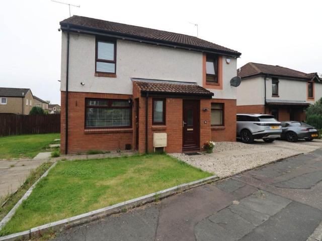 Macdonald Court, Beith, KA14 1BW 2 bed semi detached house to rent £895 pcm £207 pw