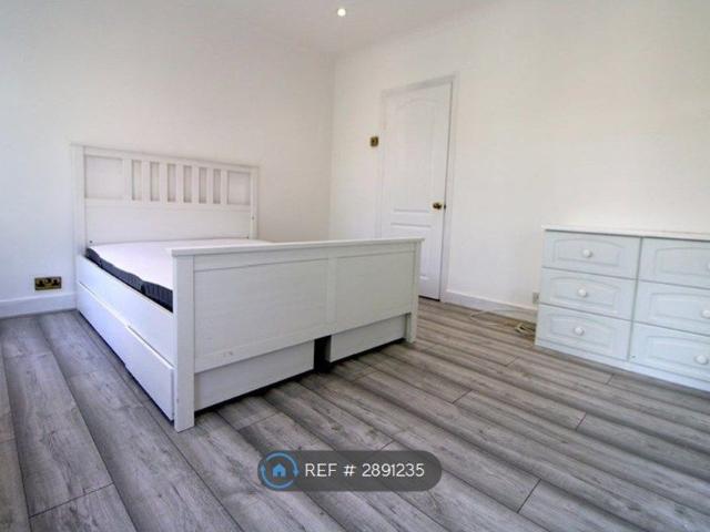 Macdonald Road, London E17, 3 bed terraced house to rent, £2,500 pcm | PrimeLocation