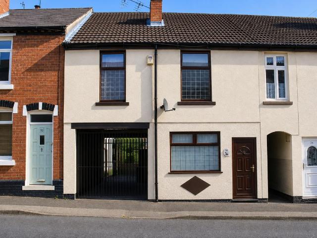 Company Rental Mace Street, Cradley Heath, West Midlands B64, 6 bed shared accommodation to rent, £2,200 pcm | PrimeLocation