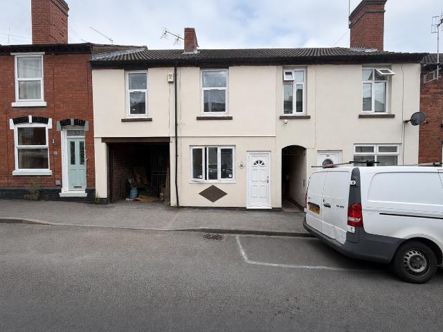 Mace Street, Cradley Heath, West Midlands B64, 6 bed terraced house to rent, £2,000 pcm | PrimeLocation