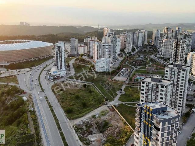 Macera Park Karşısı Ana Yola Yakın Hasarsız Boş 1+1 Daire