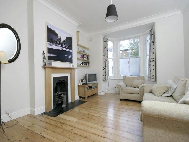 Macfarlane Road, London, W12 1 bed apartment to rent £2,150 pcm £496 pw