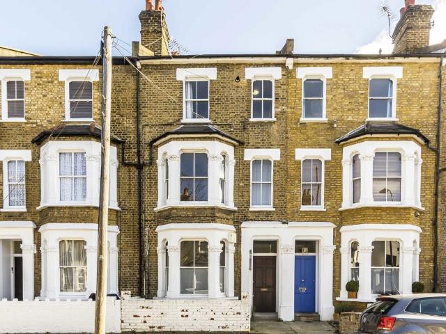 Macfarlane Road, Shepherds Bush W12, 2 bed flat to rent, £2,350 pcm | PrimeLocation