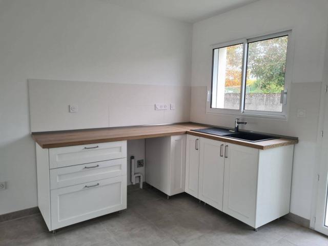 Machecoul Centre, maison récente de plain pied 103 m2 habitables