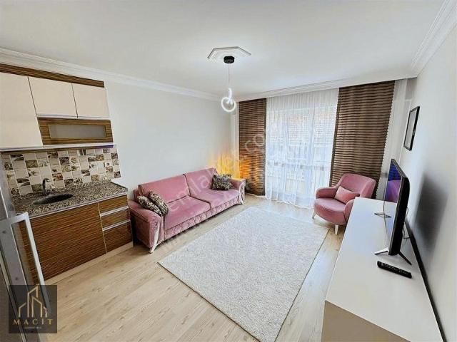 Macit'gayrimekul'den Merkezi Konumda1+1 Eşyalı Satılık Daire