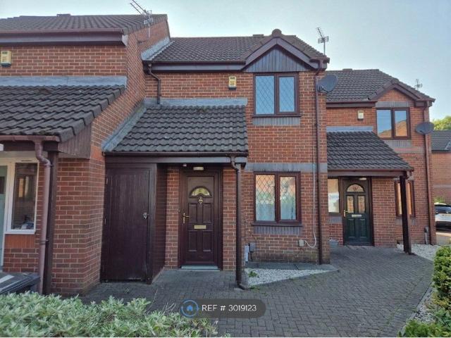 Mackay Croft, Chorley PR6, 2 bed terraced house to rent, £900 pcm | PrimeLocation