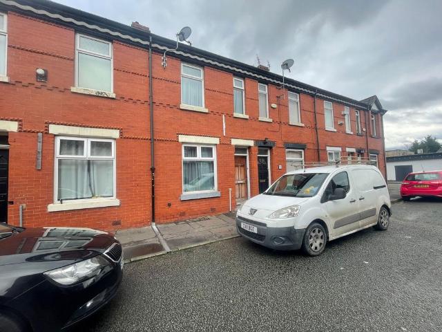MacKenzie Road, Salford, M7 3TH, United Kingdom | Room for rent #140397918 | Rentberry