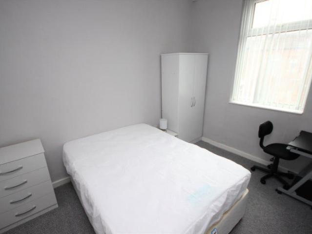 Mackenzie Road, Salford M7, 4 bed shared accommodation to rent, £600 pcm | PrimeLocation