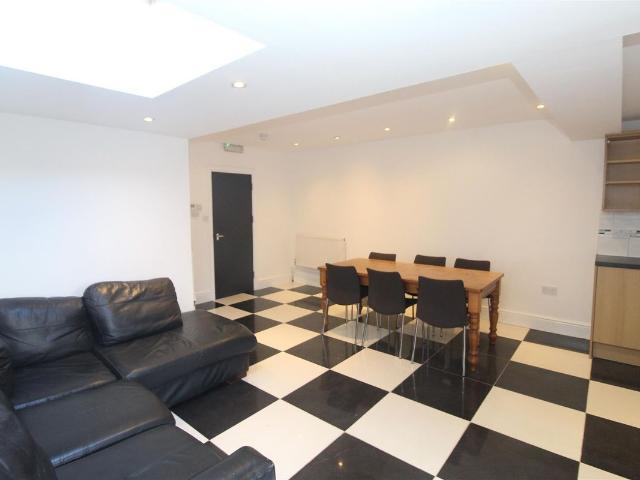 Mackintosh Place, Cardiff CF24, 5 bed shared accommodation to rent, £2,750 pcm | PrimeLocation
