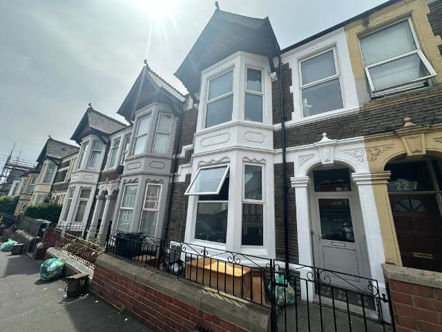Mackintosh Place, Cardiff, CF24 6 bed terraced house to rent £3,000 pcm £692 pw