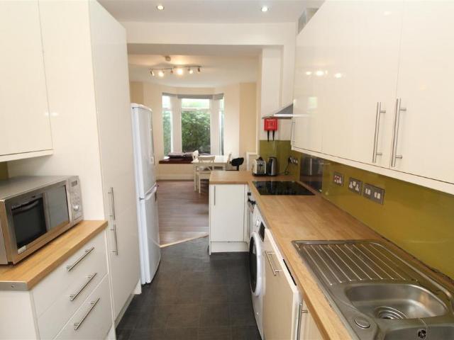 Mackintosh Place, Cardiff CF24 6 bed private hall to rent £3,710 pcm £856 pw