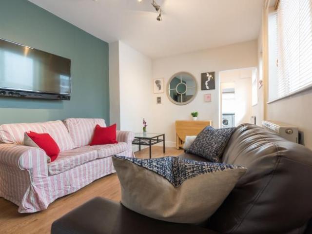 Mackintosh Place, Cardiff CF24, 7 bed terraced house to rent, £602 pppm | PrimeLocation