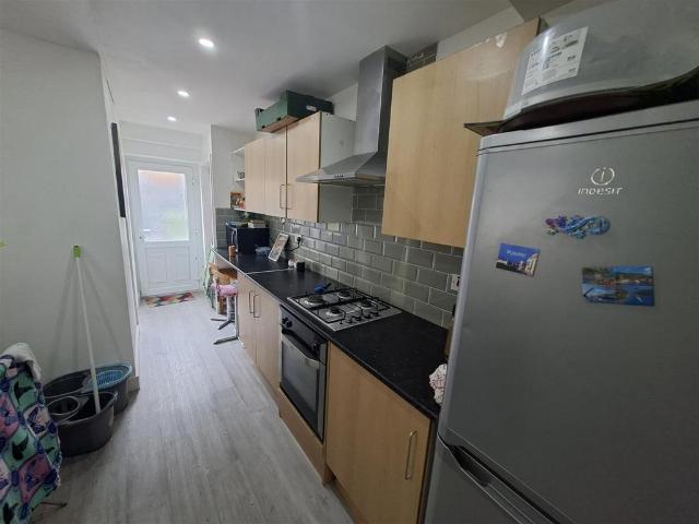 Mackintosh Place, Cardiff CF24 2 bed flat to rent £1,150 pcm £265 pw