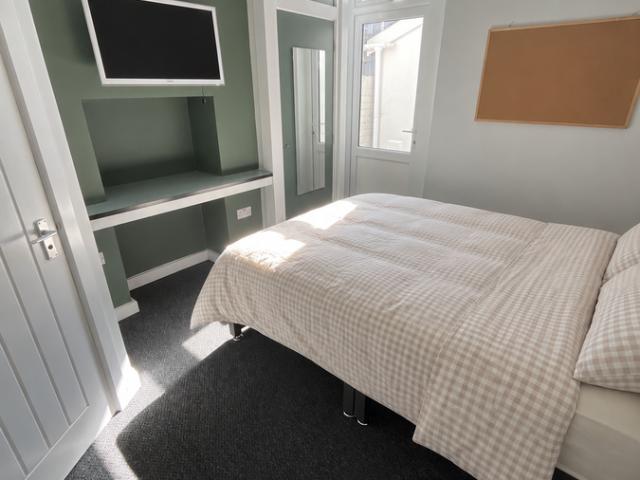 Mackintosh Place, Cardiff CF24, Cardiff, 7 bed terraced house to rent, £4,025 pcm | PrimeLocation
