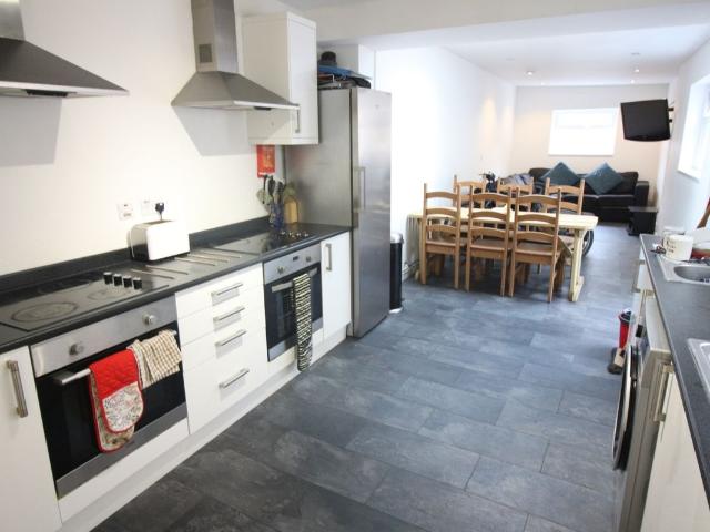 Mackintosh Place, Roath CF24, 7 bed terraced house to rent, £3,745 pcm | PrimeLocation