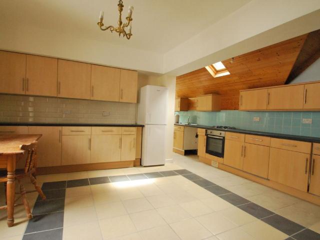 Mackintosh Place, Roath CF24, 6 bed terraced house to rent, £2,850 pcm | PrimeLocation