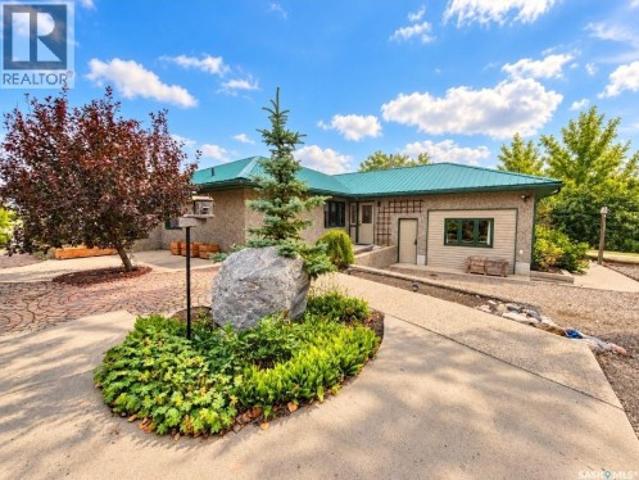 Macklin Lake Regional Park, Macklin, SK, S0L 2C0 house for sale | Listing ID SK047701 | Royal LePage