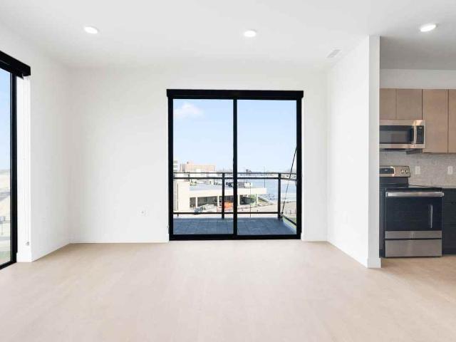 Mackson Corners Waterfront 2 Bedroom Apartment for Rent at 417 Marion Rd, Oshkosh, WI 54901
