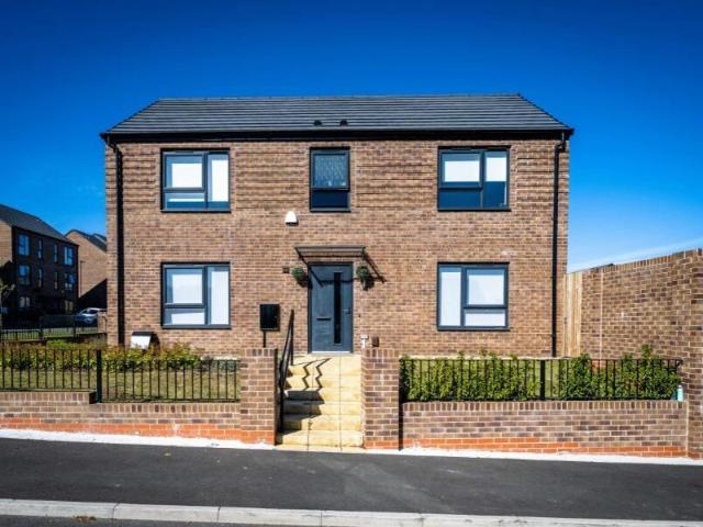 Mackworth Close, Sheffield S2, 4 bed detached house to rent, £1,410 pcm | PrimeLocation