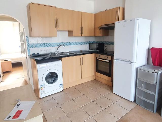 Maclise Road, West Kensington W14, 2 bed flat to rent, £2,100 pcm | PrimeLocation