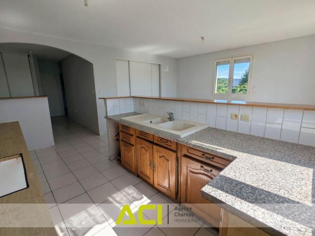 MACON NORD – APPARTEMENT T3 AVEC JARDIN