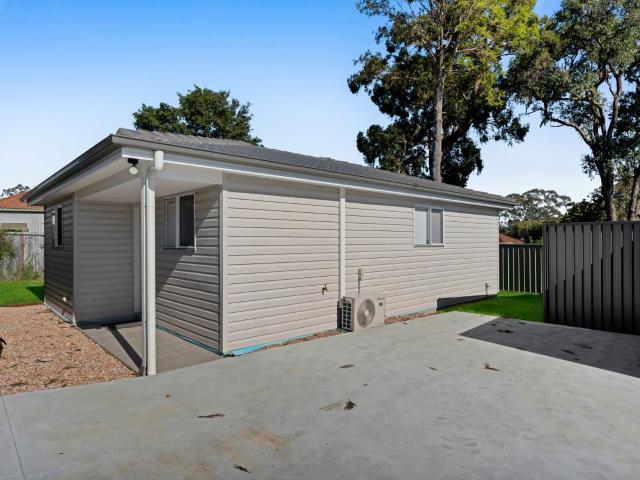 Macquarie Fields, 20B Bunbury Road