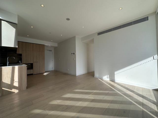 Macquarie Park One Bedroom + Study Apartment