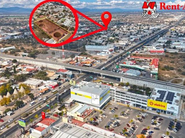 MACROLOTE 4,000 m² EN TEQUISQUIAPAN | OPORTUNIDAD PARA DESARROLLO O QUINTA PRIVADA