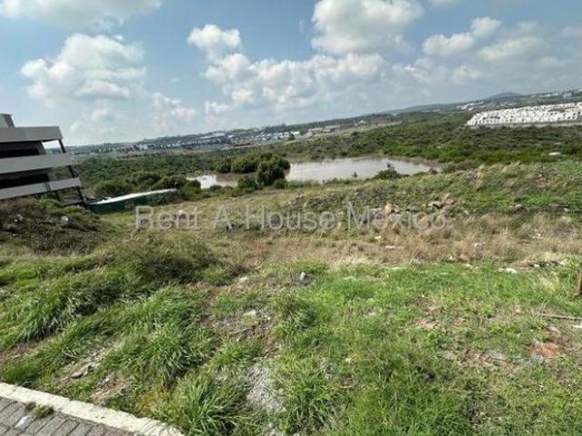 Macrolote en venta en El Mirador Querétaro | Uso de suelo habitacional o mixto