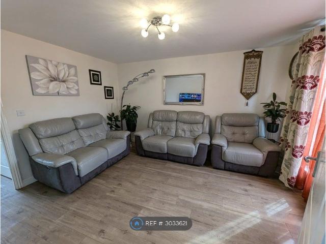 Madura Gardens, Whitehouse, Milton Keynes MK8, 3 bed end terrace house to rent, £1,790 pcm | PrimeLocation