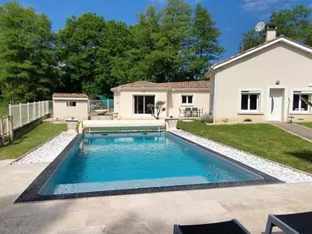 Madaillan 47360 Achat / Vente maison 4 pièces t4 au dernier étage piscine