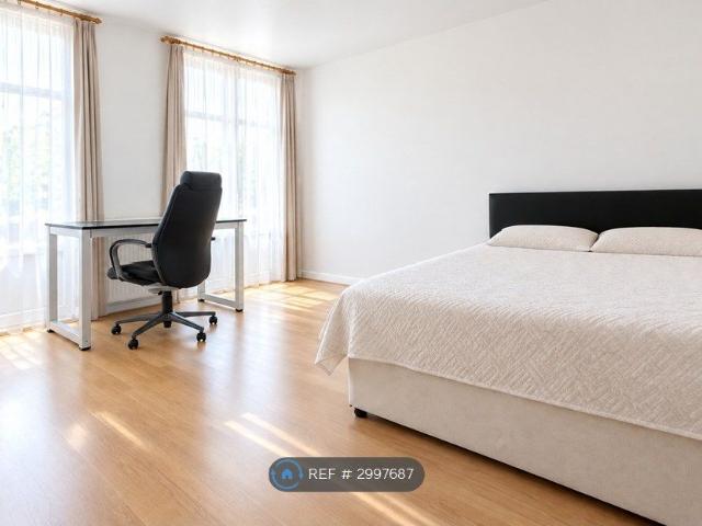 Maddams Street, London E3, 2 bed flat to rent, £2,550 pcm | PrimeLocation