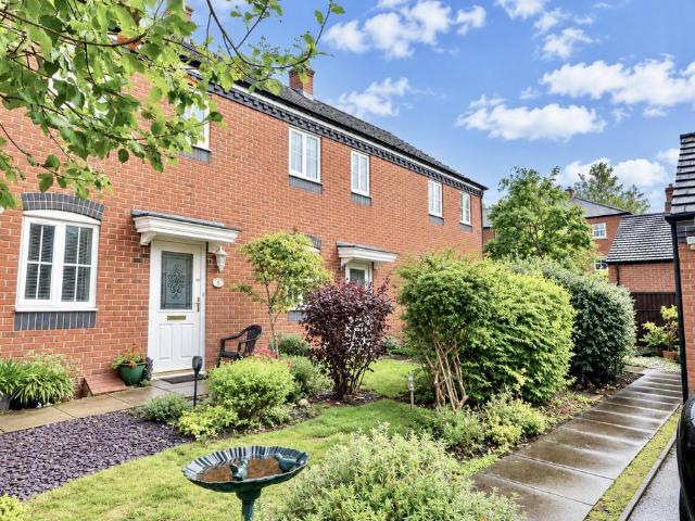 Maddocke Walk, Lichfield, WS13 2 bed terraced house to rent £1,250 pcm £288 pw
