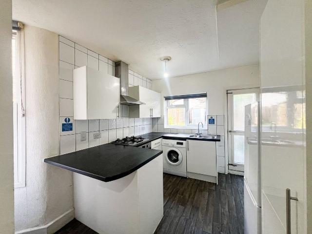Madeira Road, London E11, 4 bed terraced house to rent, £3,300 pcm | PrimeLocation
