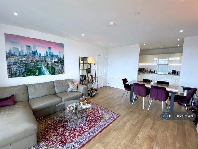 Madeira Street, London E14, E14 2 bed flat to rent £2,795 pcm £645 pw