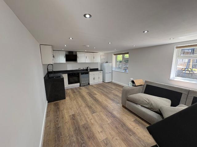Madeley Road, London W5, 1 bed flat to rent, £1,900 pcm | PrimeLocation