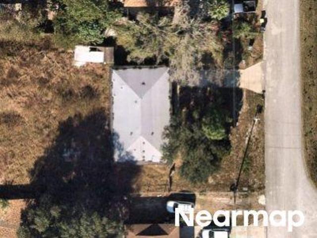 Madera Dr