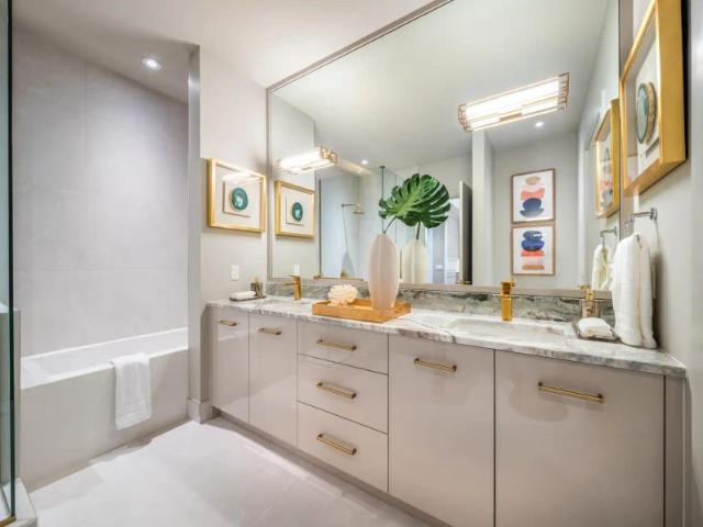 Madison Avenue at The Oliver — The York II